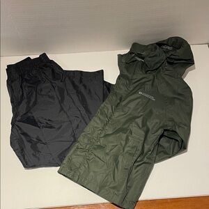 Mountain Warehouse Green and Black Kids Rain Set